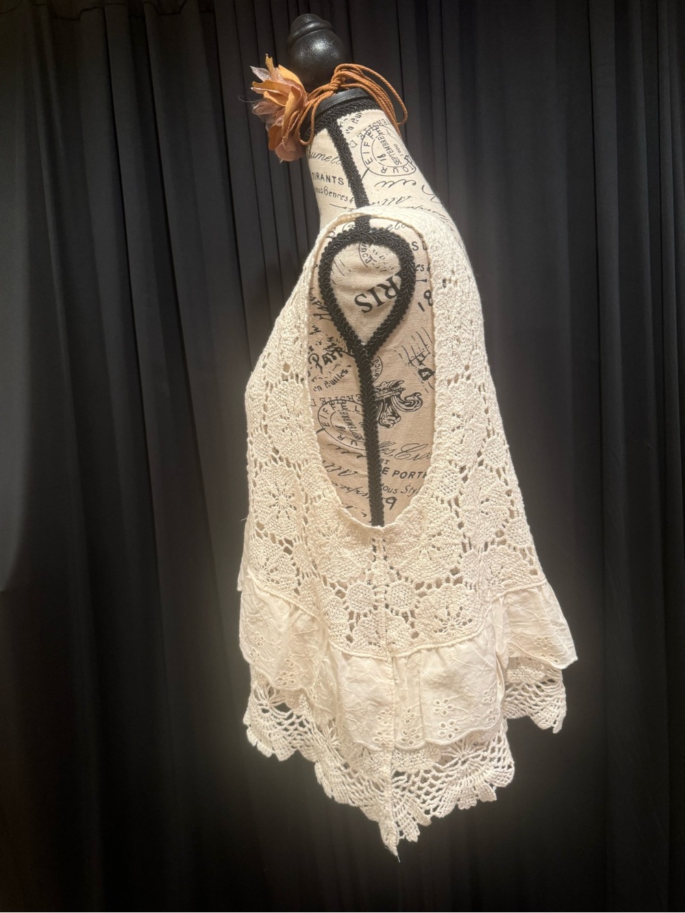 POL Crochet Ruffle Tank Top - Picture 3 of 3